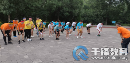 千鋒教育第三屆創(chuàng)意熒光跑活動(dòng) 用熱情點(diǎn)亮奧森公園夜晚---mkloo---20190719369
